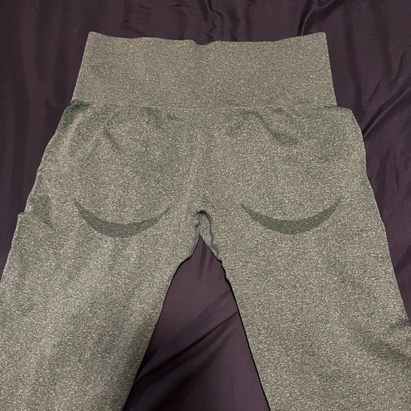 Butt lift workout leggings - Picture 2 of 3